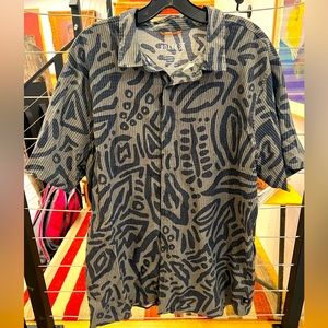 Roark short-sleeved button down shirt (XL)